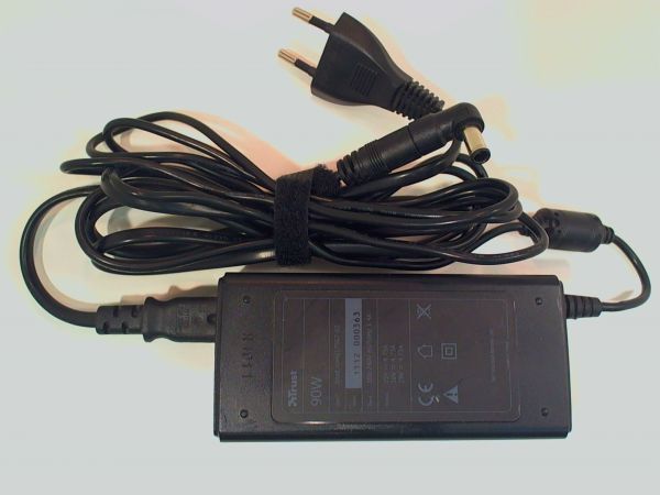 Netzteil für Sony Notebook 19V 4,73A 90W Ladegerät
